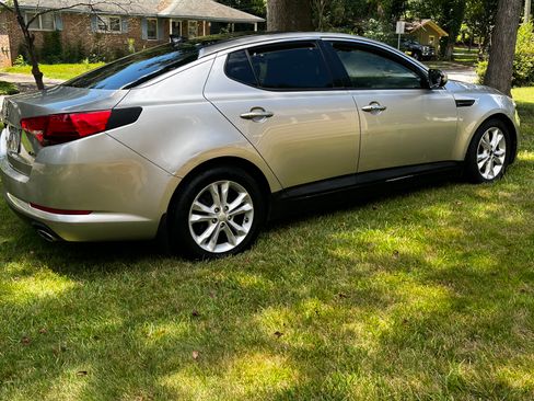 Used 2013 Kia Optima EX w/ Premium Pkg FWD image 2