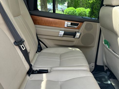 Used 2013 Land Rover LR4 HSE AWD/4WD image 31
