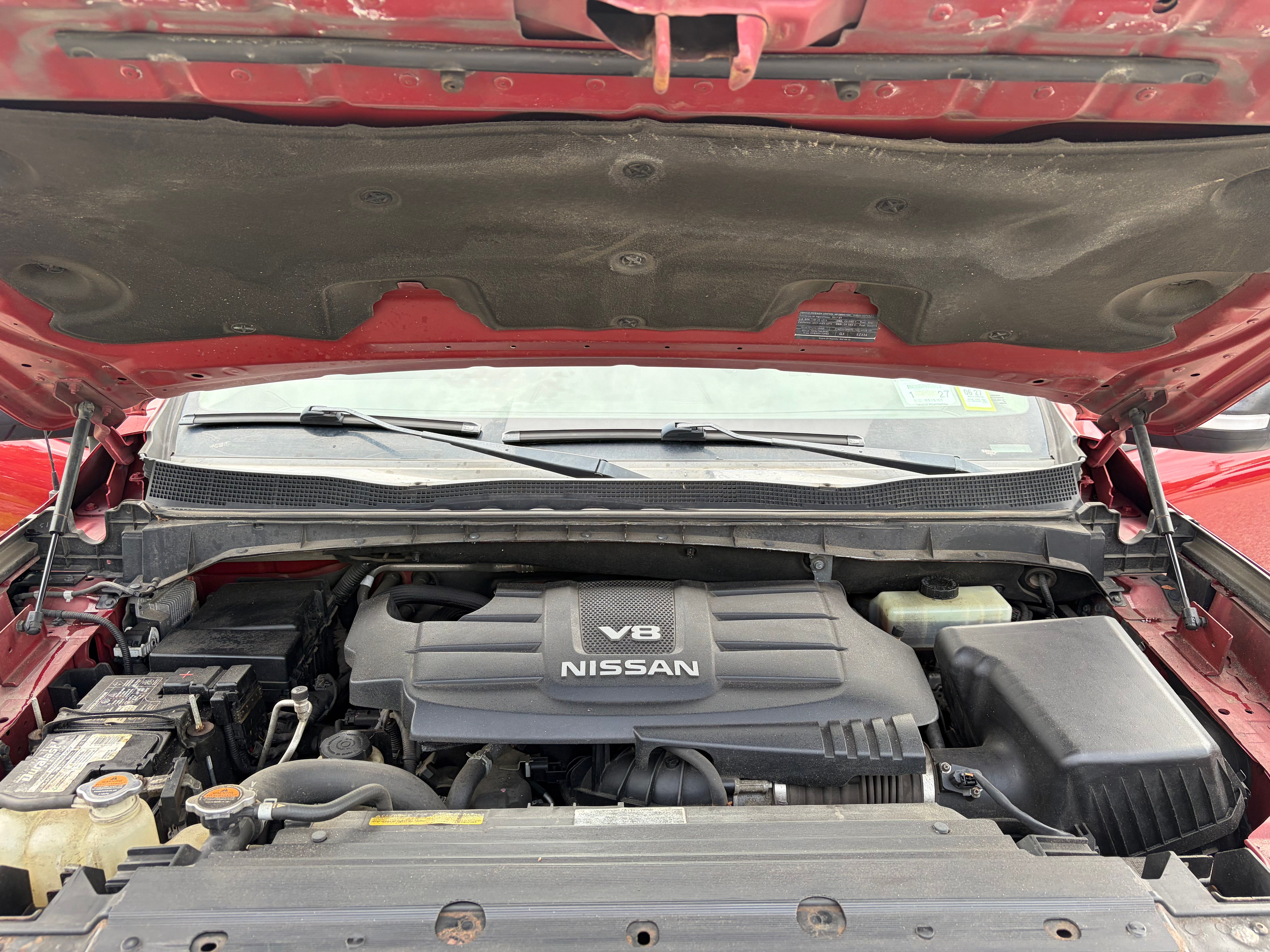 Used 2017 Nissan Titan SV AWD/4WD image 24