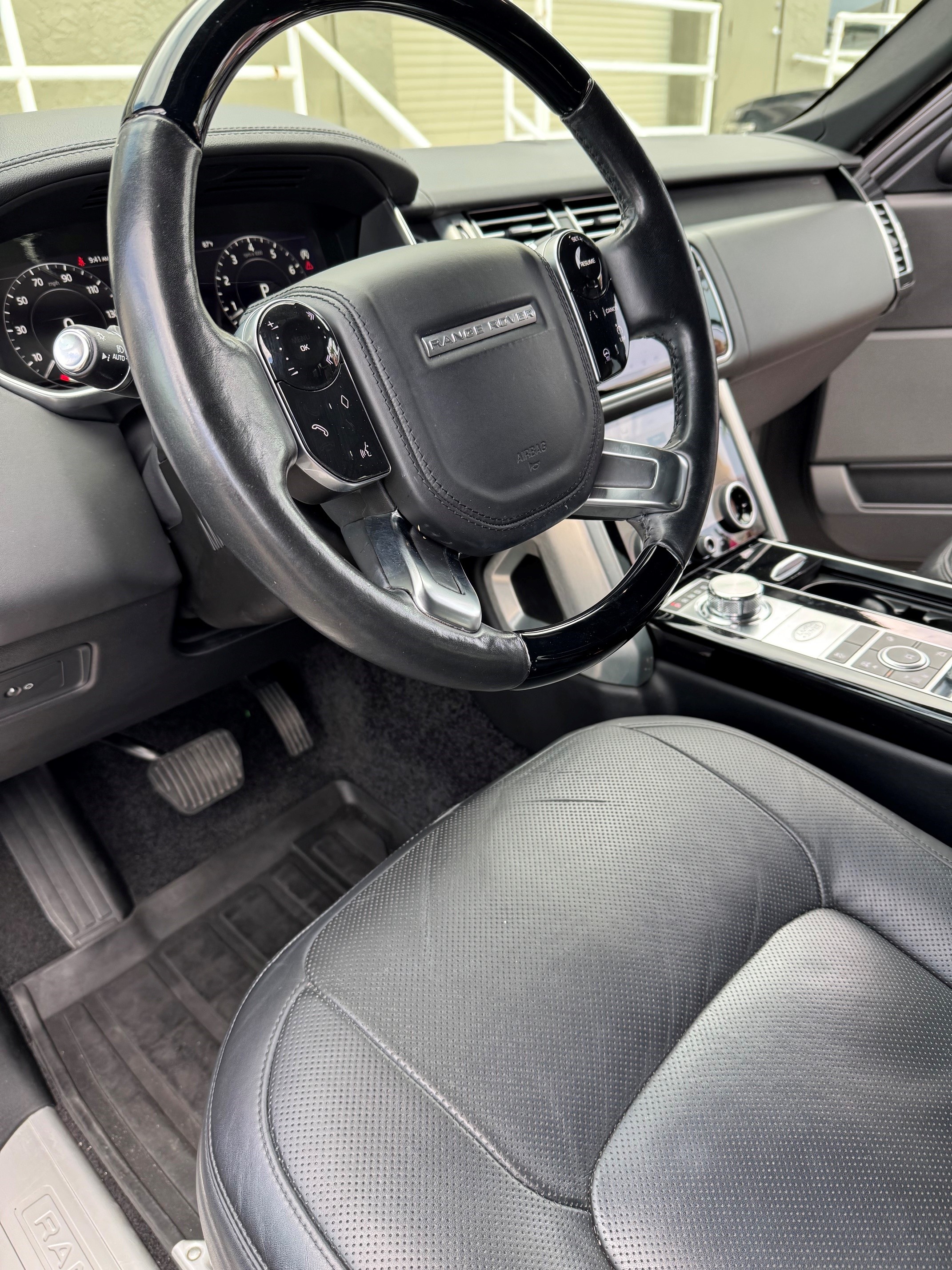 Used 2020 Land Rover Range Rover HSE AWD/4WD image 6