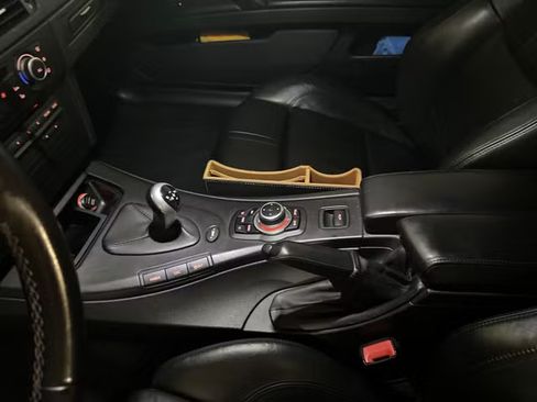 Used 2011 BMW M3 Convertible image 10