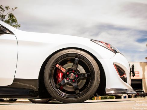 Used 2014 Hyundai Genesis 3.8 image 17