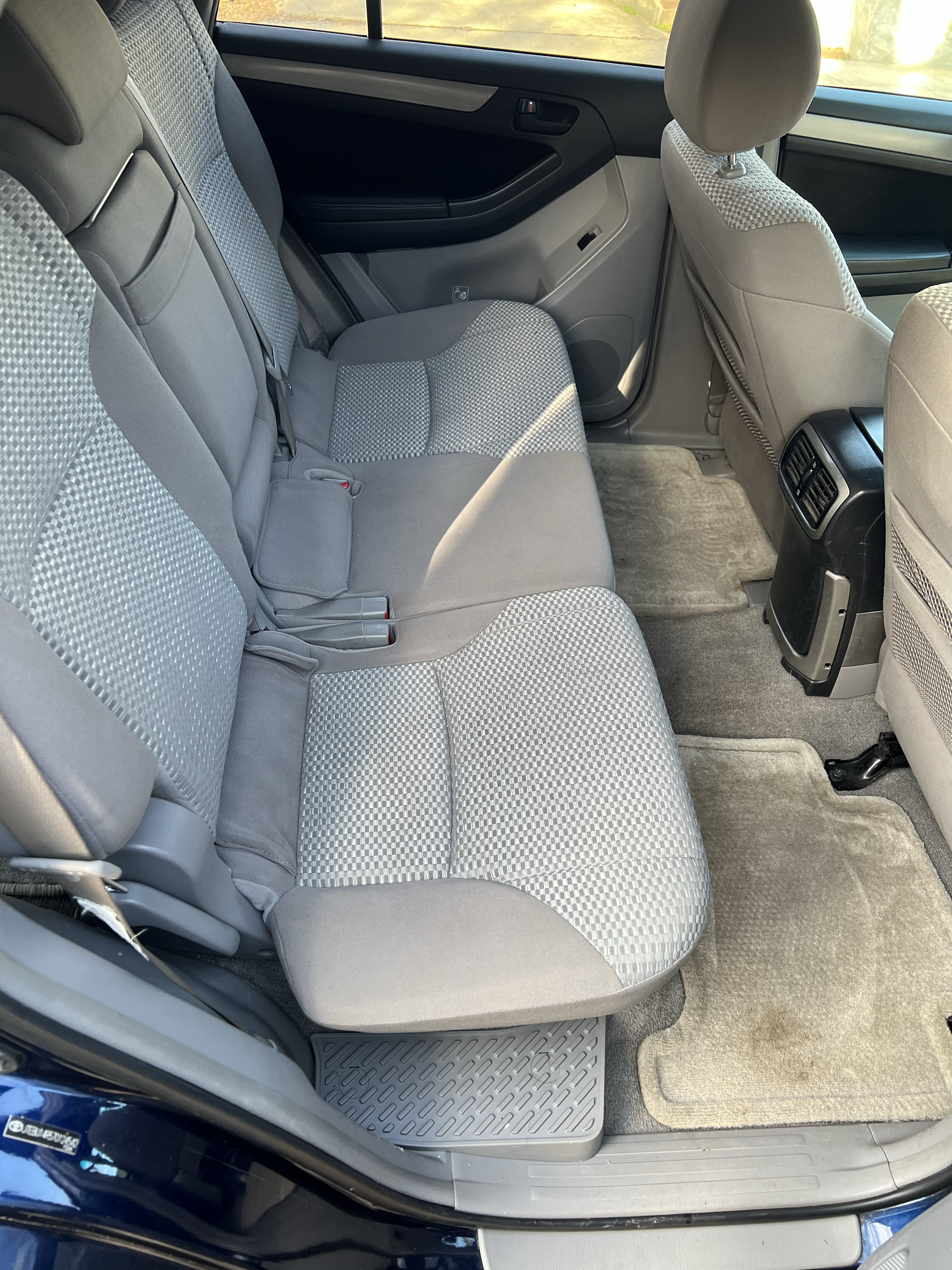 Used 2007 Toyota 4Runner SR5 AWD/4WD image 9