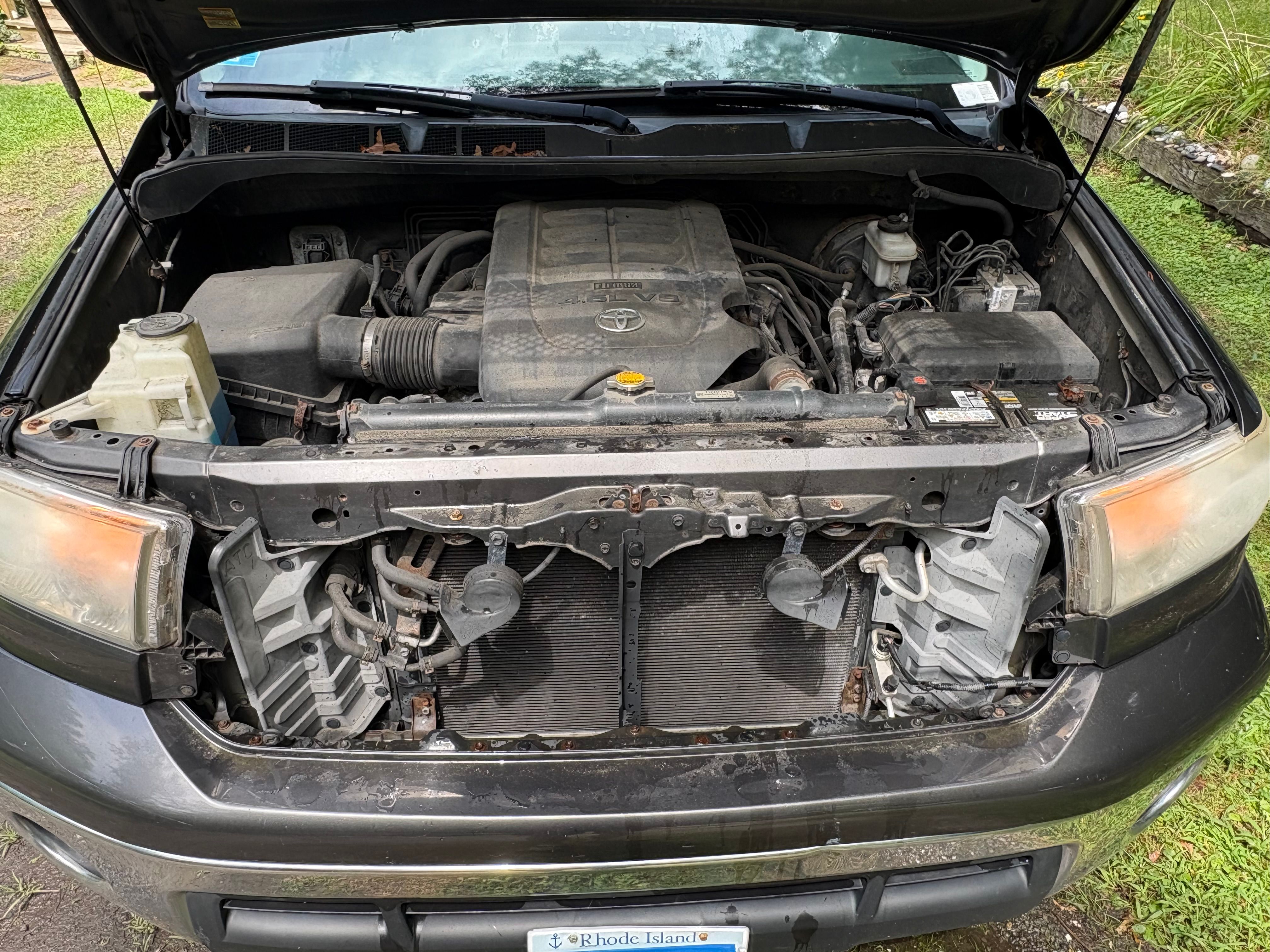 Used 2013 Toyota Tundra 4x4 Double Cab w/ Tow Pkg image 18