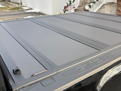 Used 2025 GMC Sierra 2500 AT4 w/ AT4 Premium Plus Package image 14