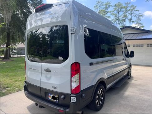 Used 2021 Ford Transit 350 XLT RWD image 4