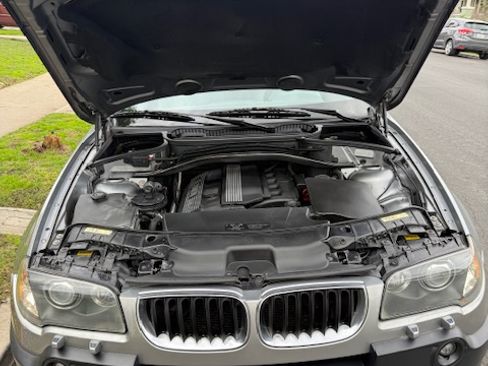 Used 2004 BMW X3 3.0i image 8