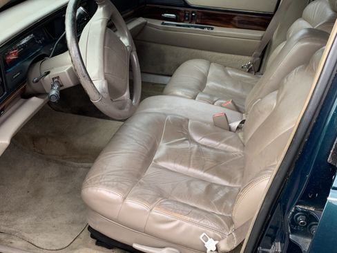 Used 1998 Buick Le Sabre Custom image 9