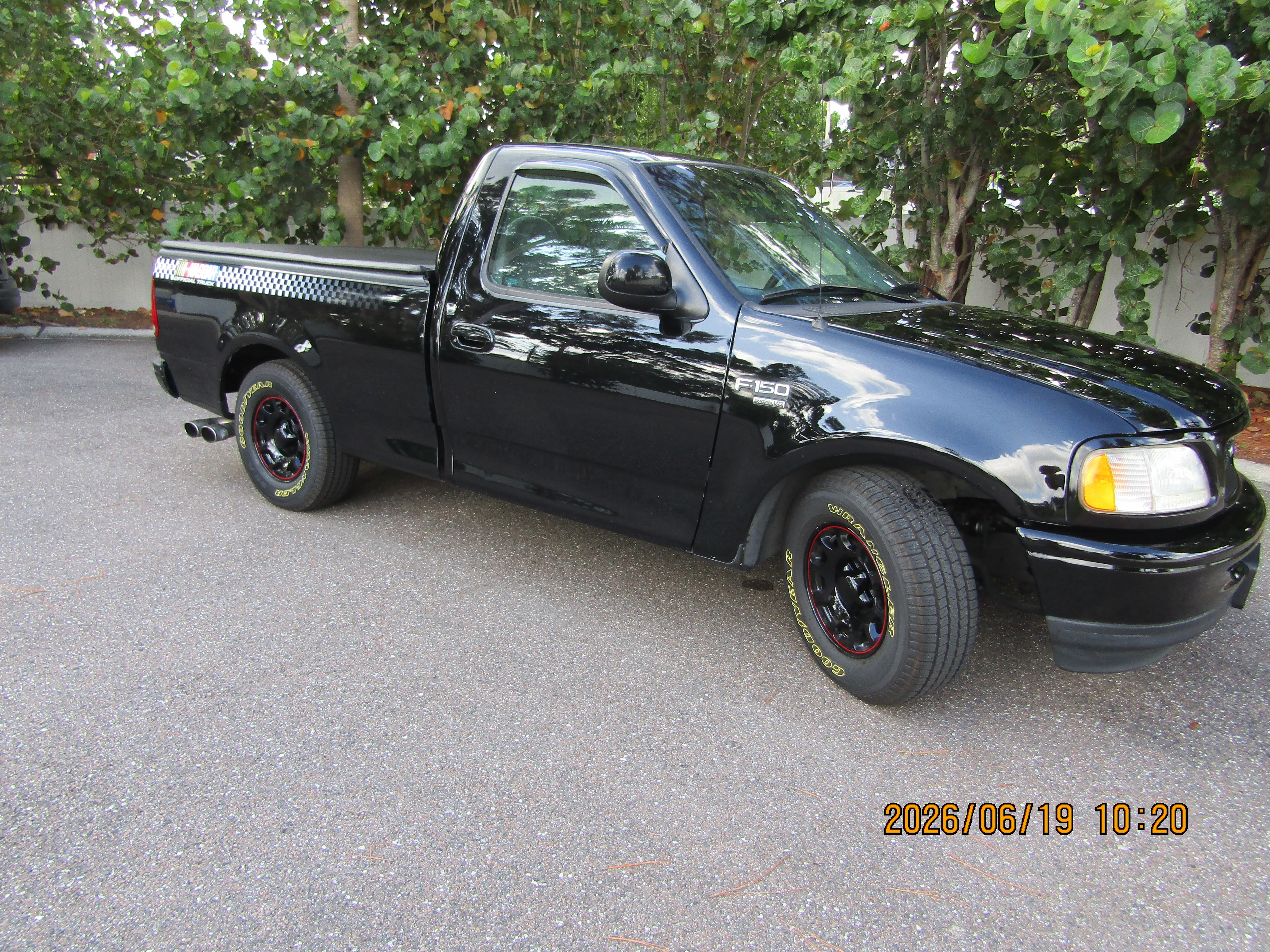 Used 1998 Ford F150 2WD Regular Cab image 4