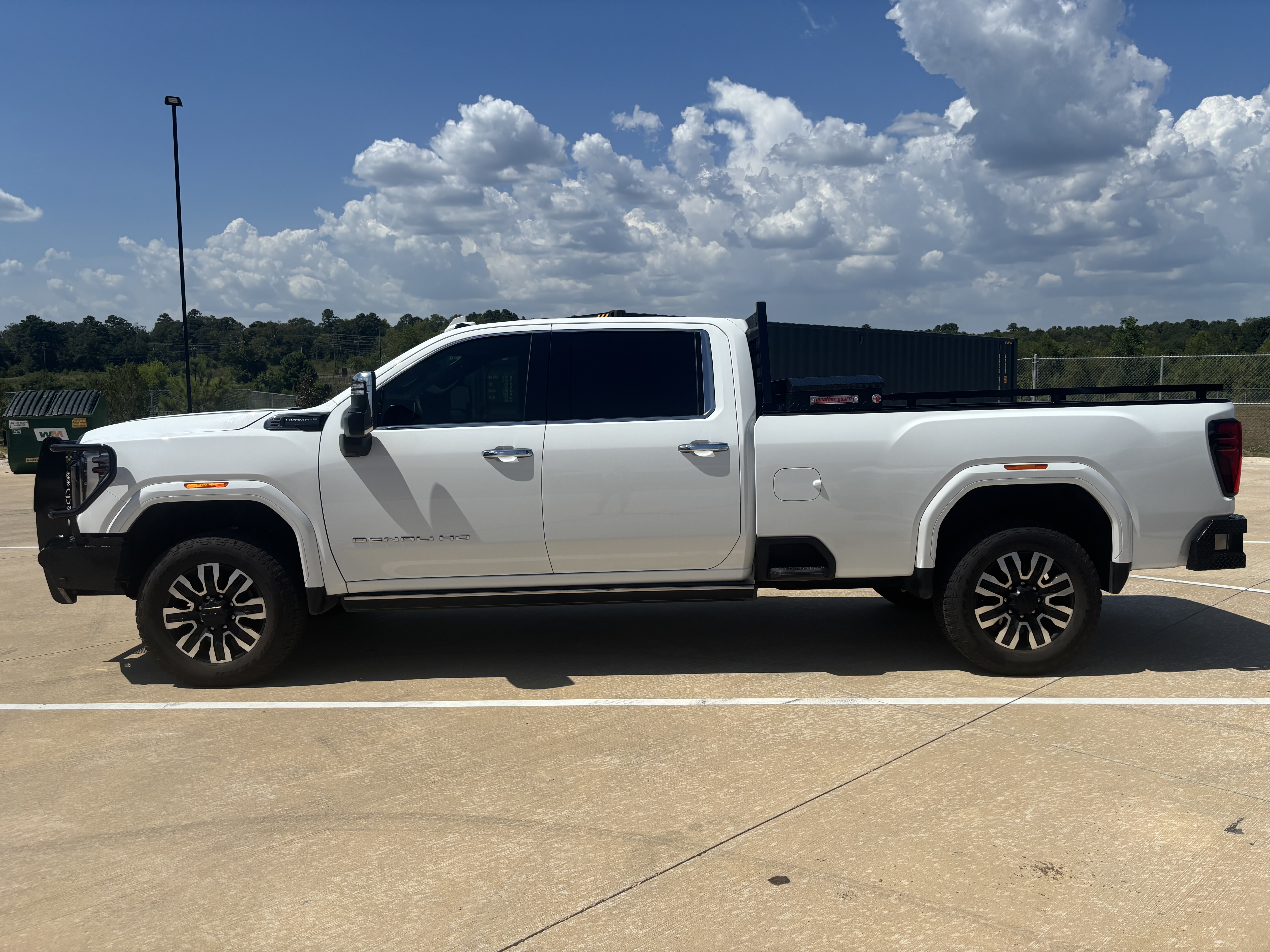 Used 2026 GMC Sierra 3500 Denali Ultimate AWD/4WD image 4