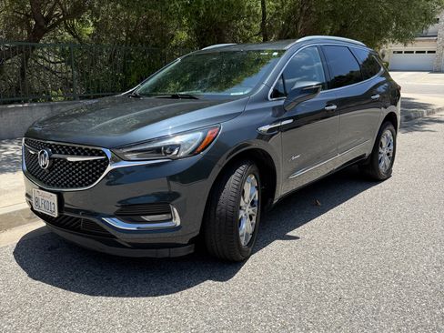 Used 2019 Buick Enclave Avenir w/ Avenir Technology Package AWD/4WD image 1