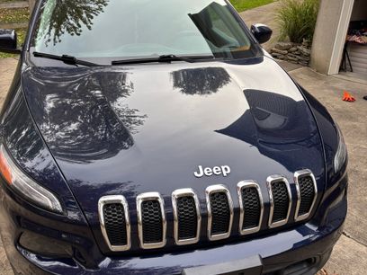 Used 2014 Jeep Cherokee Latitude w/ Comfort/Convenience Group