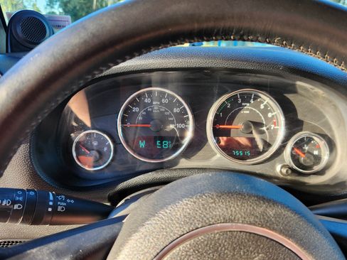 Used 2014 Jeep Wrangler Sport image 2