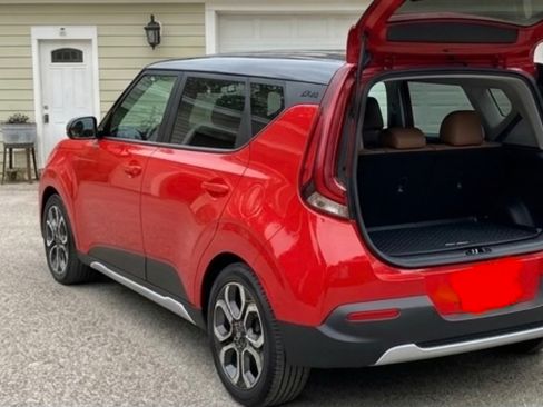 Used 2025 Kia Soul EX image 4