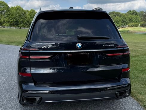 Used 2026 BMW X7 xDrive40i w/ M Sport Package AWD/4WD image 8