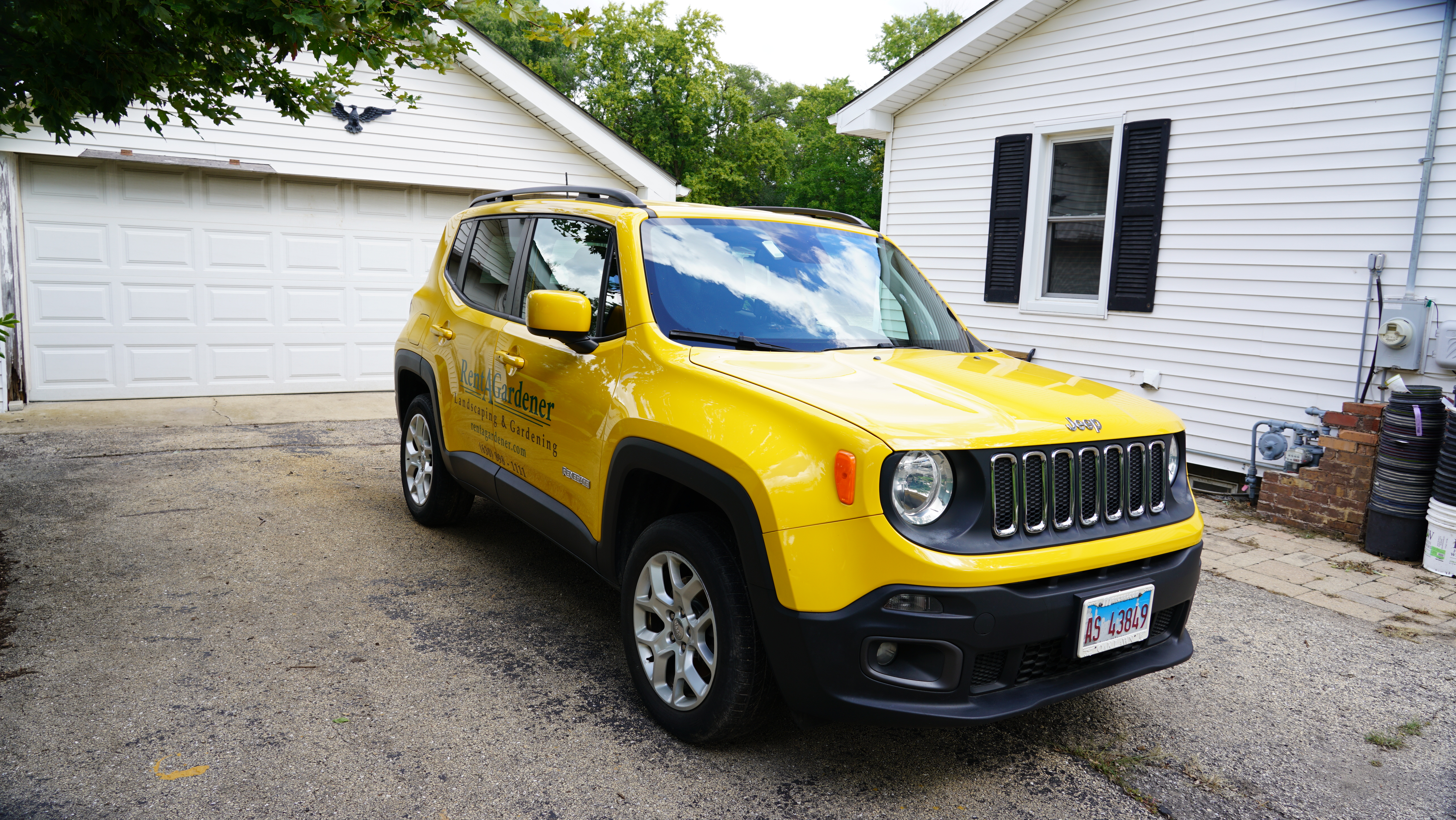 Used 2018 Jeep Renegade Latitude w/ Cold Weather Group AWD/4WD image 4