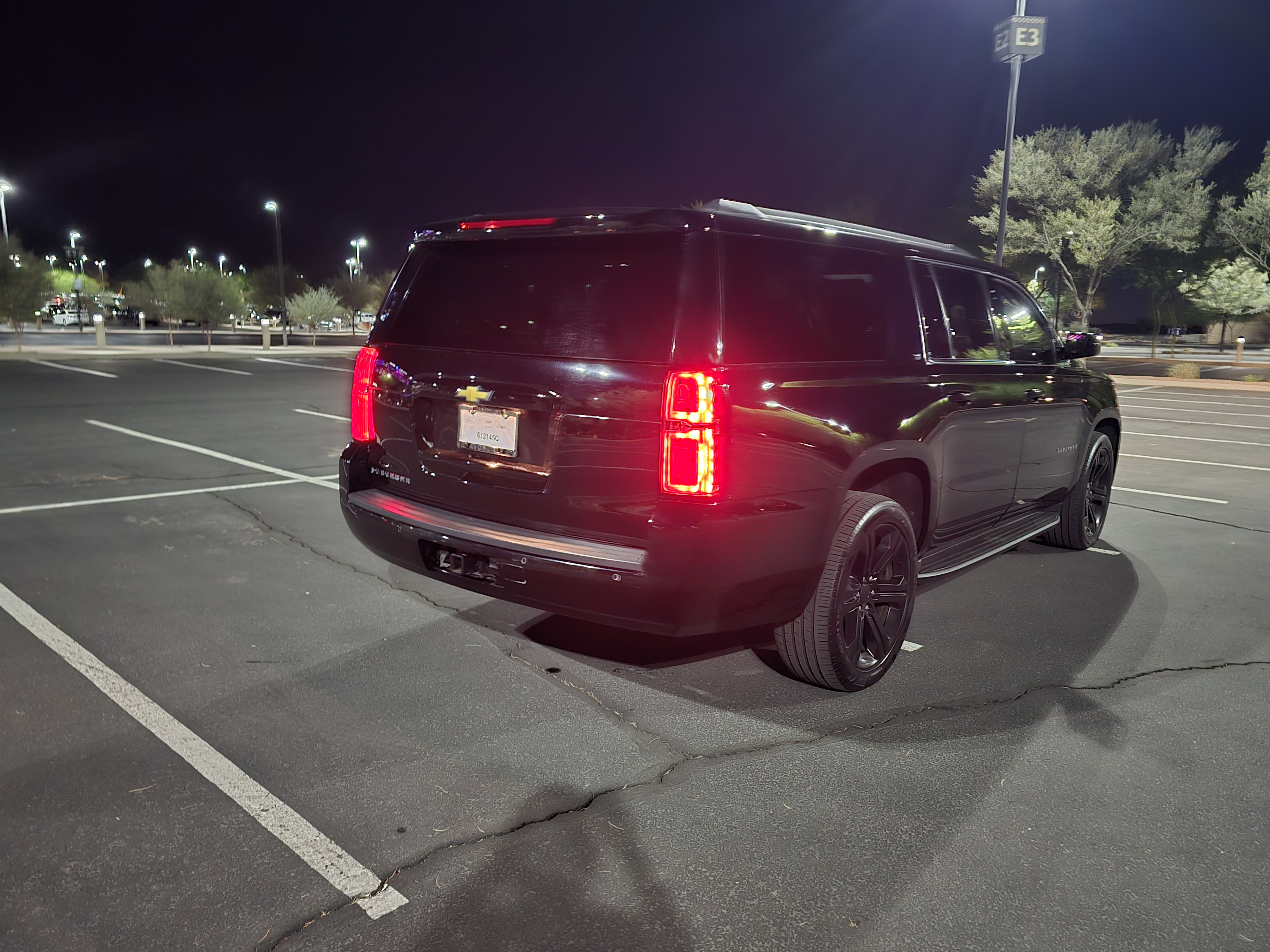 Used 2020 Chevrolet Suburban LT AWD/4WD image 5