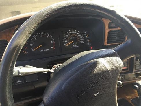 Used 1994 Toyota Land Cruiser AWD/4WD image 5