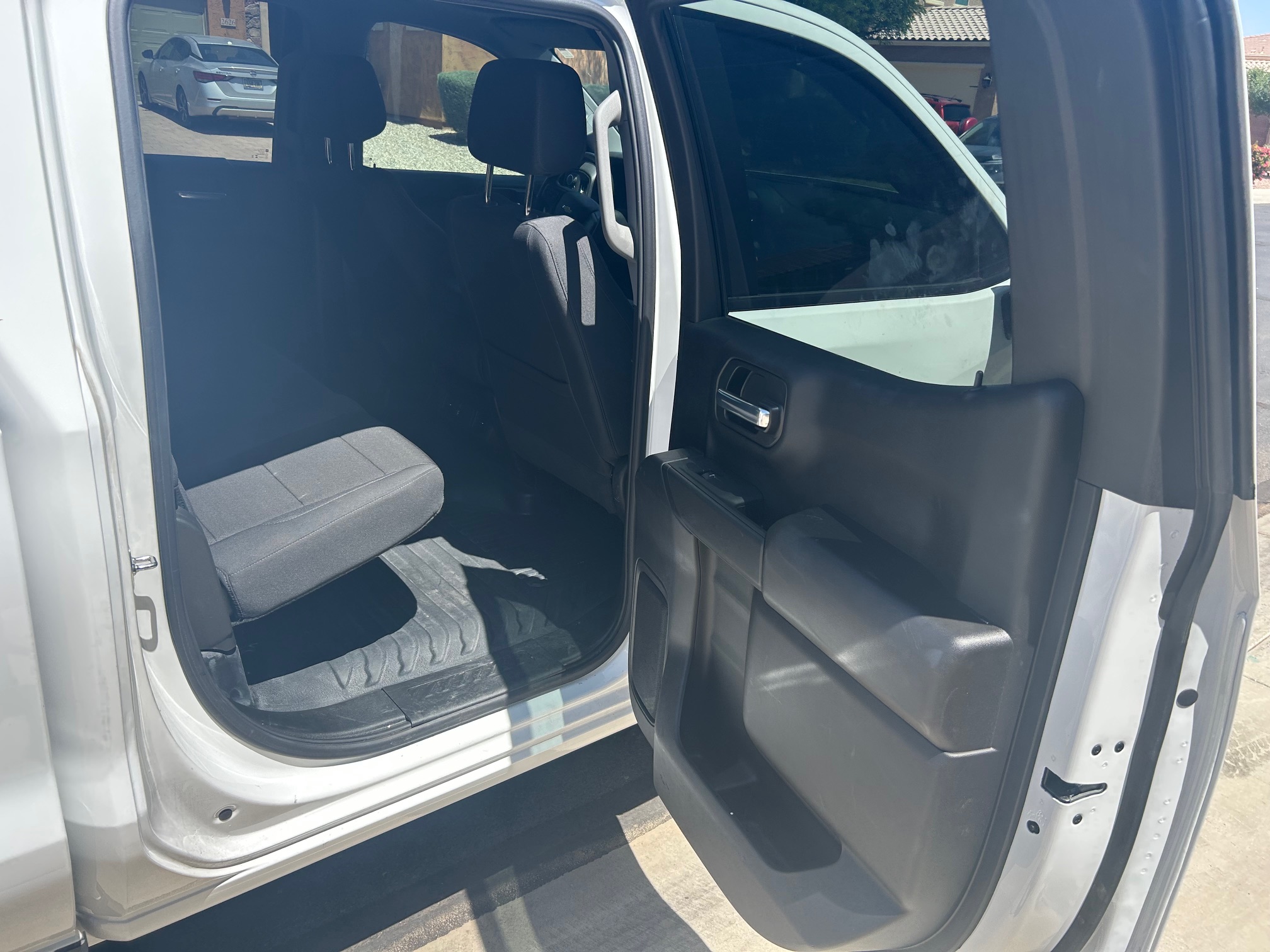 Used 2025 Chevrolet Silverado 1500 W/T w/ WT Value Package AWD/4WD image 17