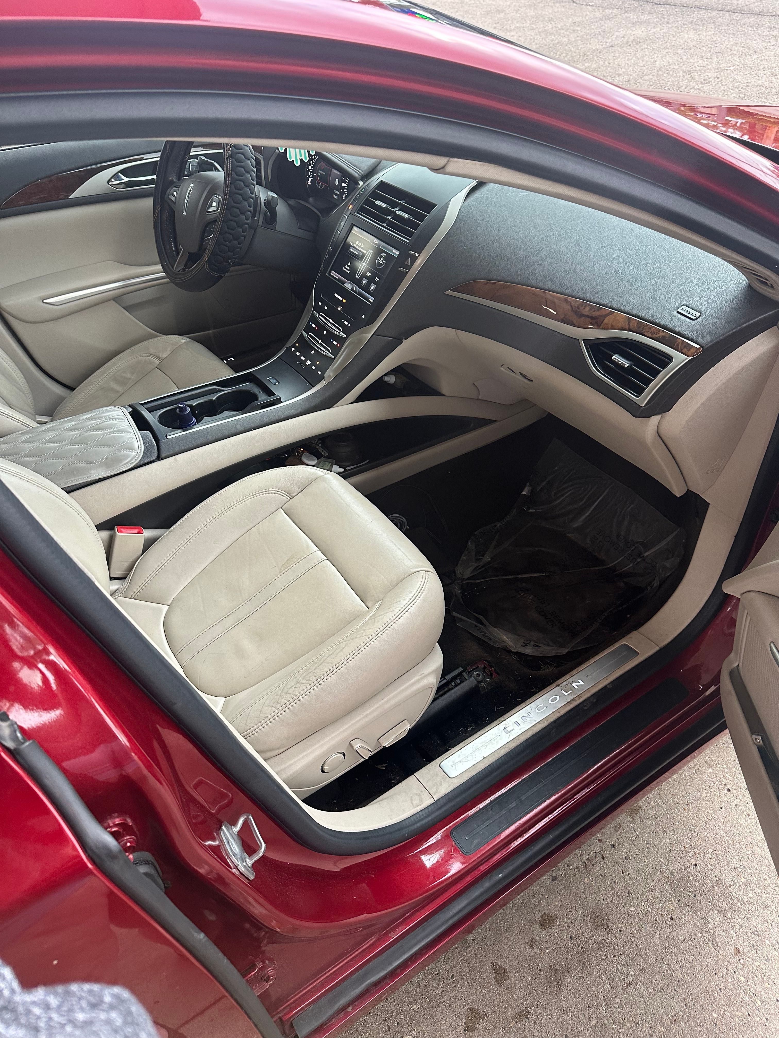 Used 2016 Lincoln MKZ AWD w/ Equipment Group 200A Select image 9