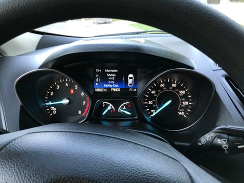 Used 2019 Ford Escape SE image 10