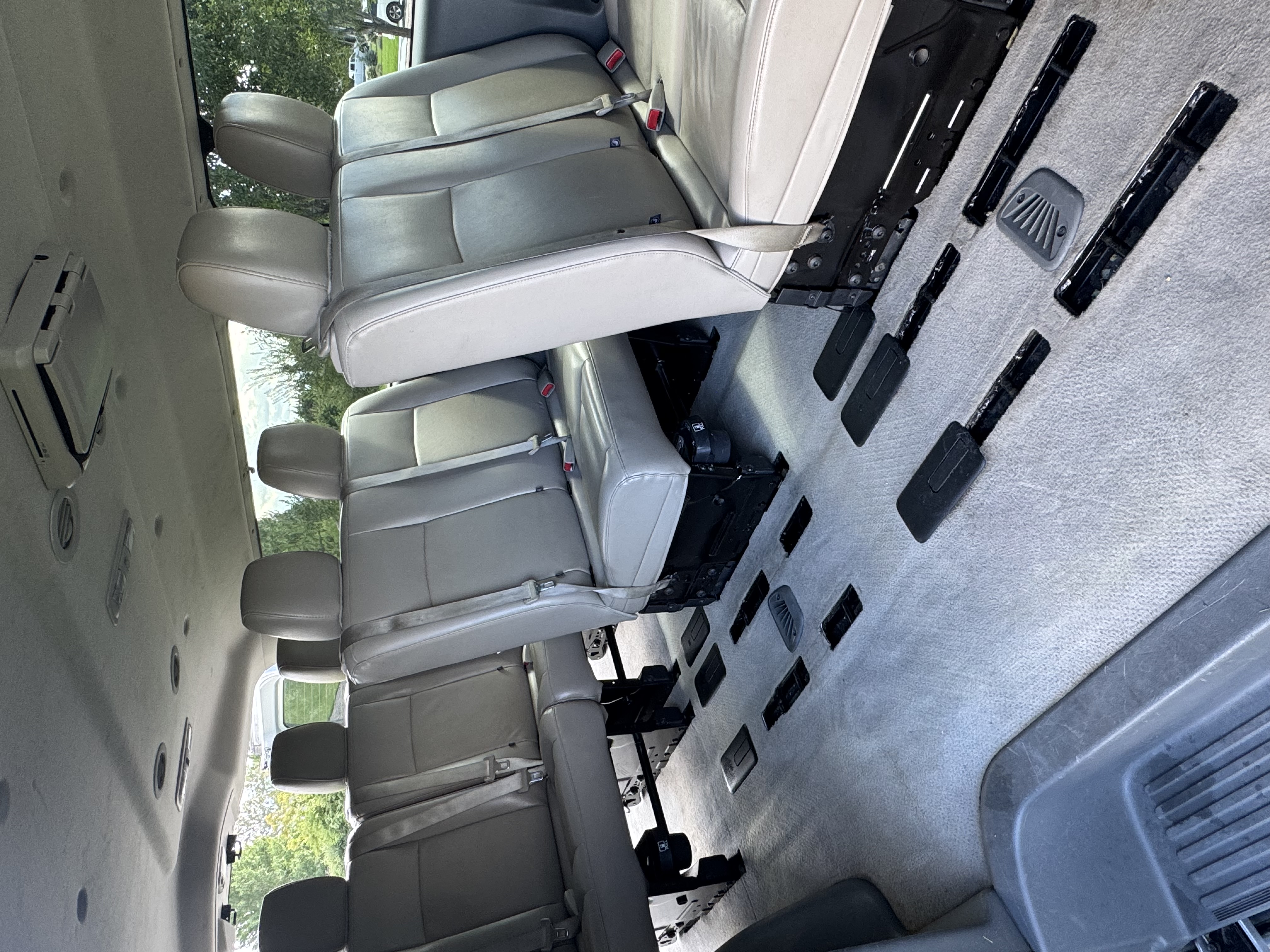 Used 2020 Nissan NV 3500 SL RWD image 13