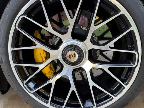 Used 2014 Porsche 911 Turbo S image 32