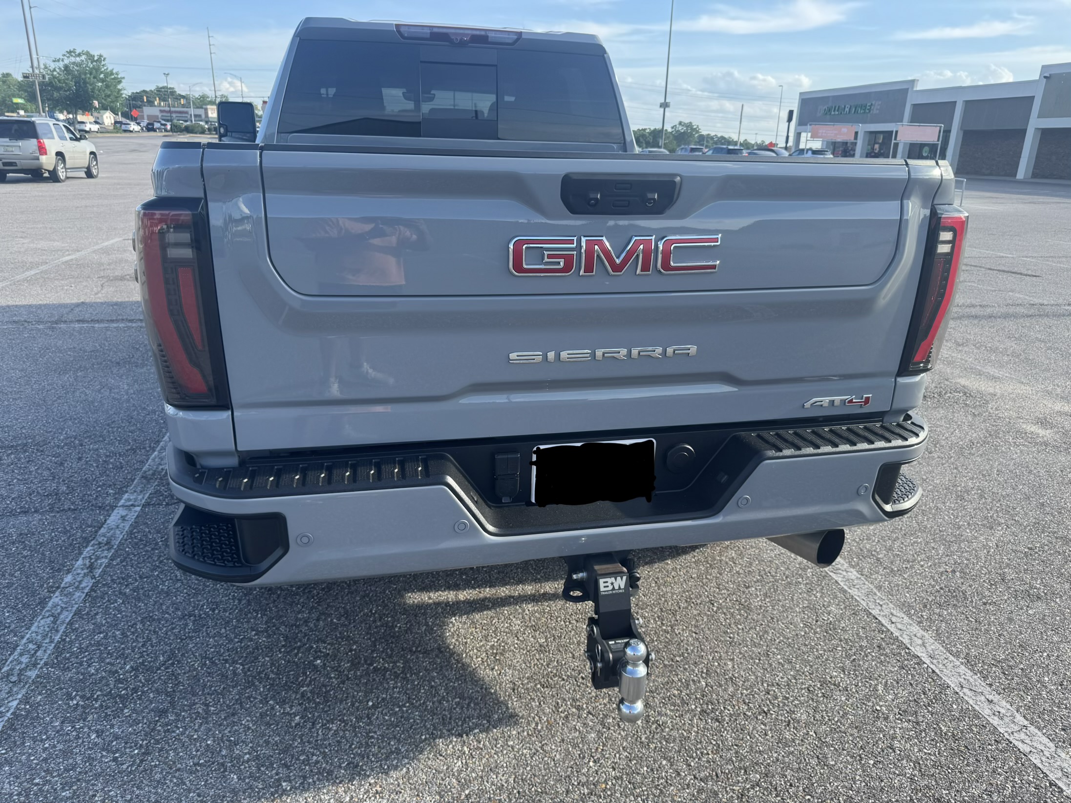 Used 2024 GMC Sierra 2500 AT4 w/ AT4 Premium Plus Package AWD/4WD image 9