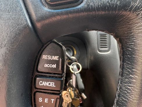 Used 1997 Acura RL image 22