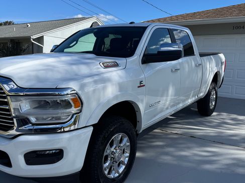Used 2022 RAM 2500 Laramie image 2