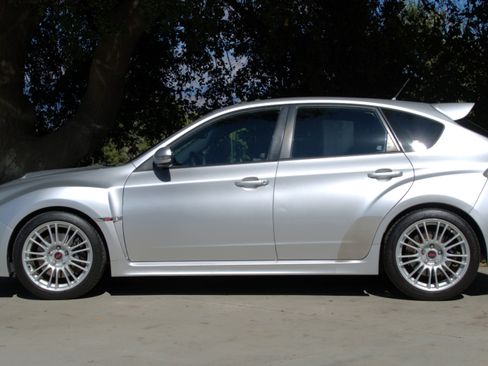 Used 2010 Subaru Impreza WRX STI image 2