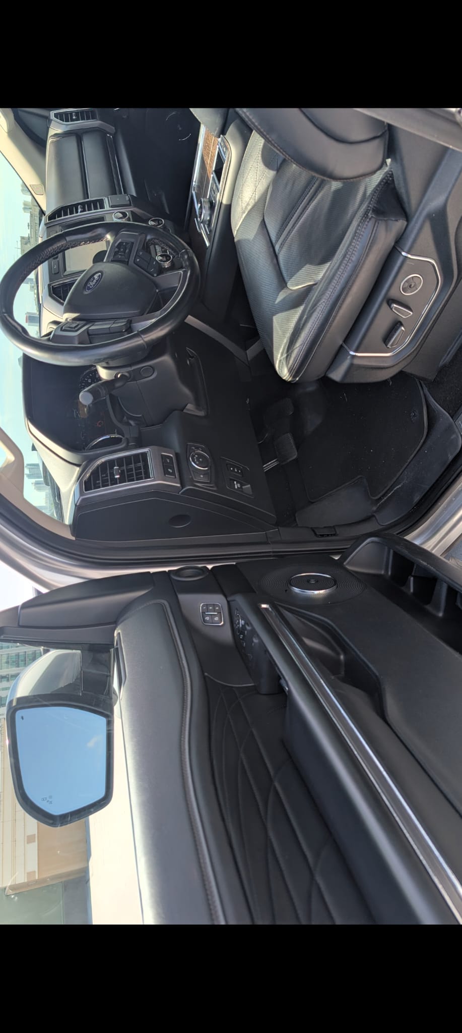 Used 2019 Ford Expedition Platinum RWD image 11