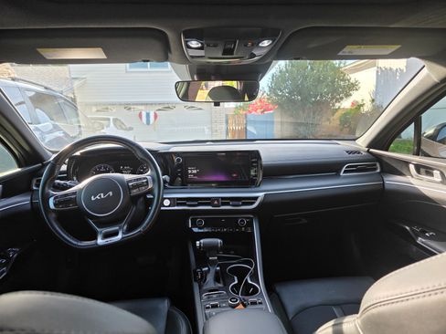 Used 2023 Kia K5 GT-Line image 2