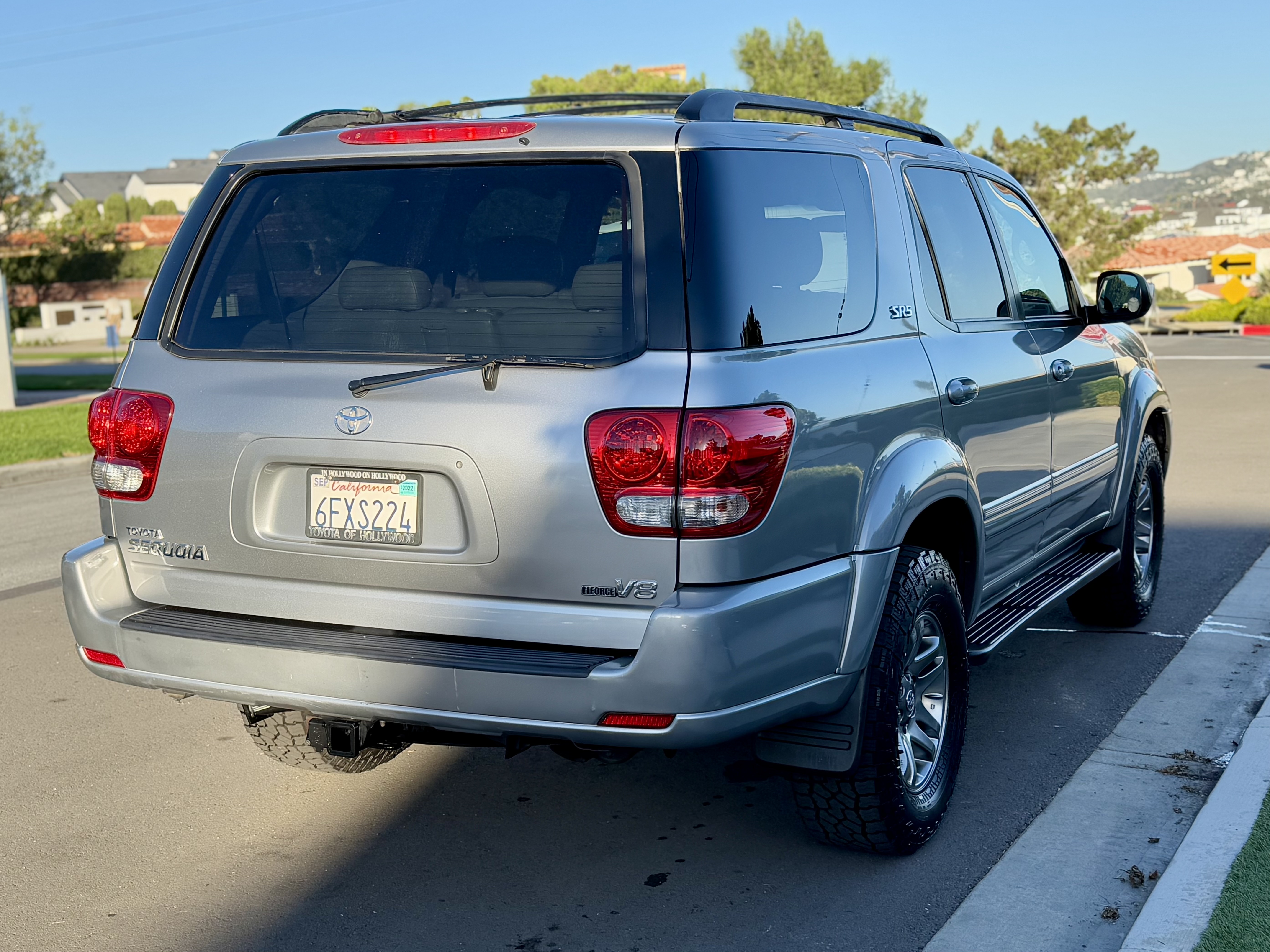 Used 2007 Toyota Sequoia SR5 w/ Towing Pkg RWD image 6