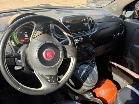 Used 2017 FIAT 500 e image 9