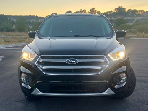 Used 2017 Ford Escape SE w/ Equipment Group 201A AWD/4WD image 11