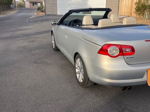 Used 2009 Volkswagen Eos Komfort image 5