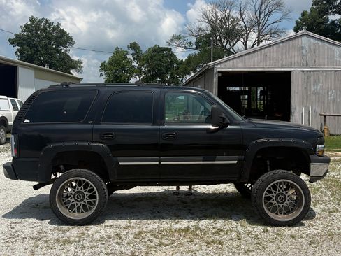 Used 2005 Chevrolet Tahoe LT w/ LT Preferred Equipment Group AWD/4WD image 13