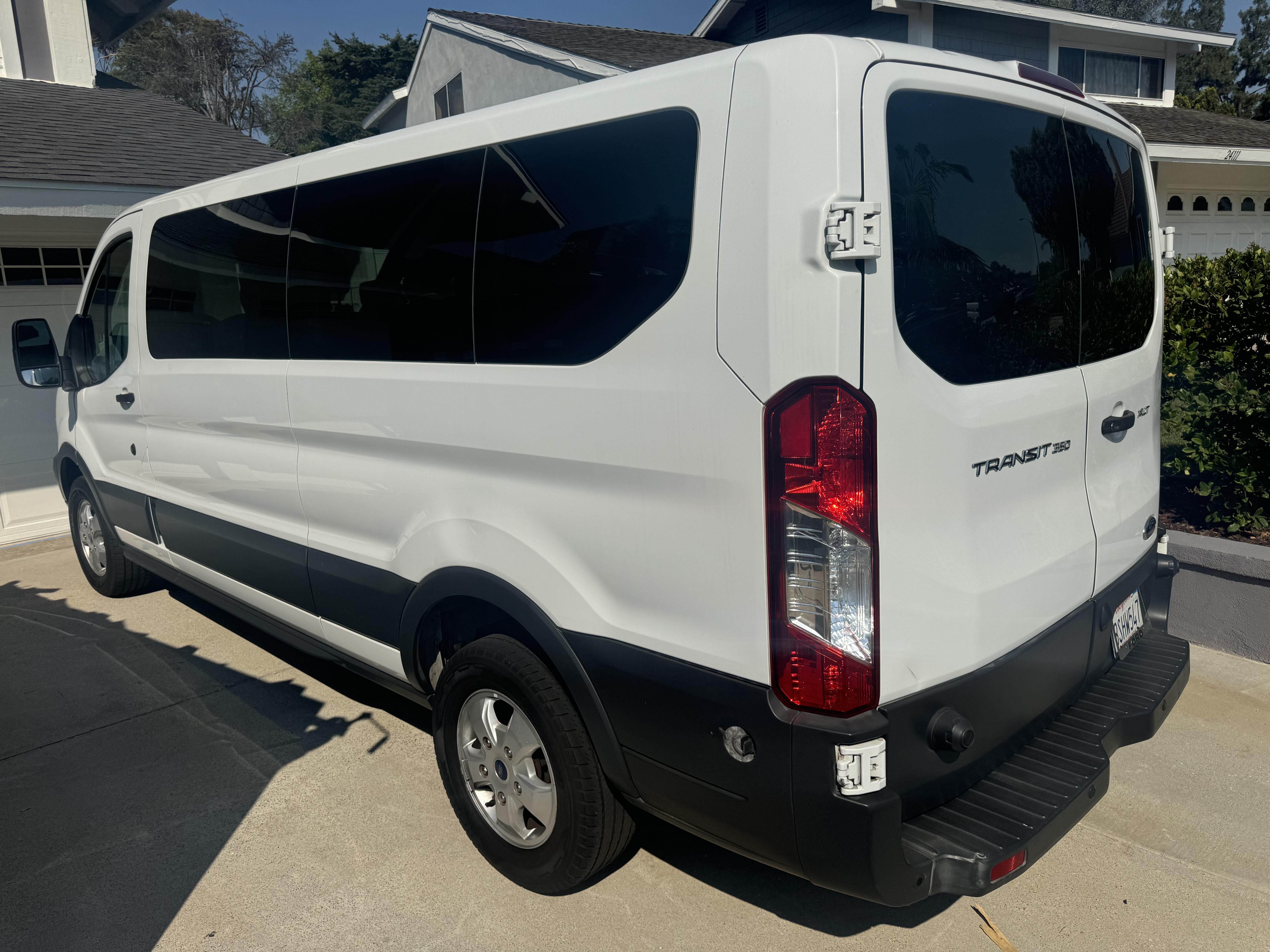 Used 2018 Ford Transit 350 XLT RWD image 2