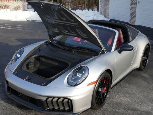 Used 2025 Porsche 911 Targa 4 GTS image 22