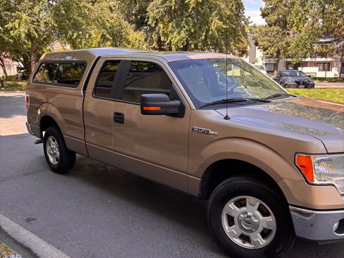 Used 2011 Ford F150 XLT w/ XLT Convenience Pkg RWD image 4