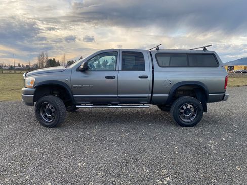 Used 2006 Dodge Ram 3500 Truck SLT w/ Quad Cab Big Horn Value Group image 9
