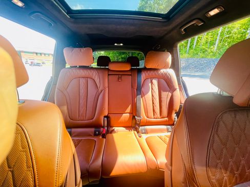 Used 2023 BMW X7 xDrive40i w/ Executive Package AWD/4WD image 26