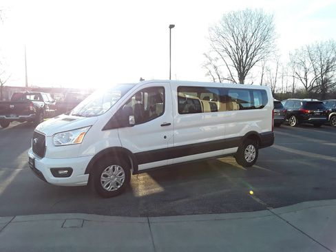 Used 2021 Ford Transit 350 XLT image 2