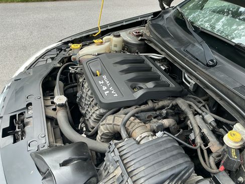 Used 2013 Chrysler 200 Touring FWD image 24