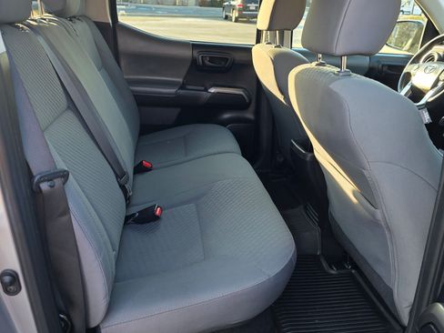 Used 2021 Toyota Tacoma SR5 image 11