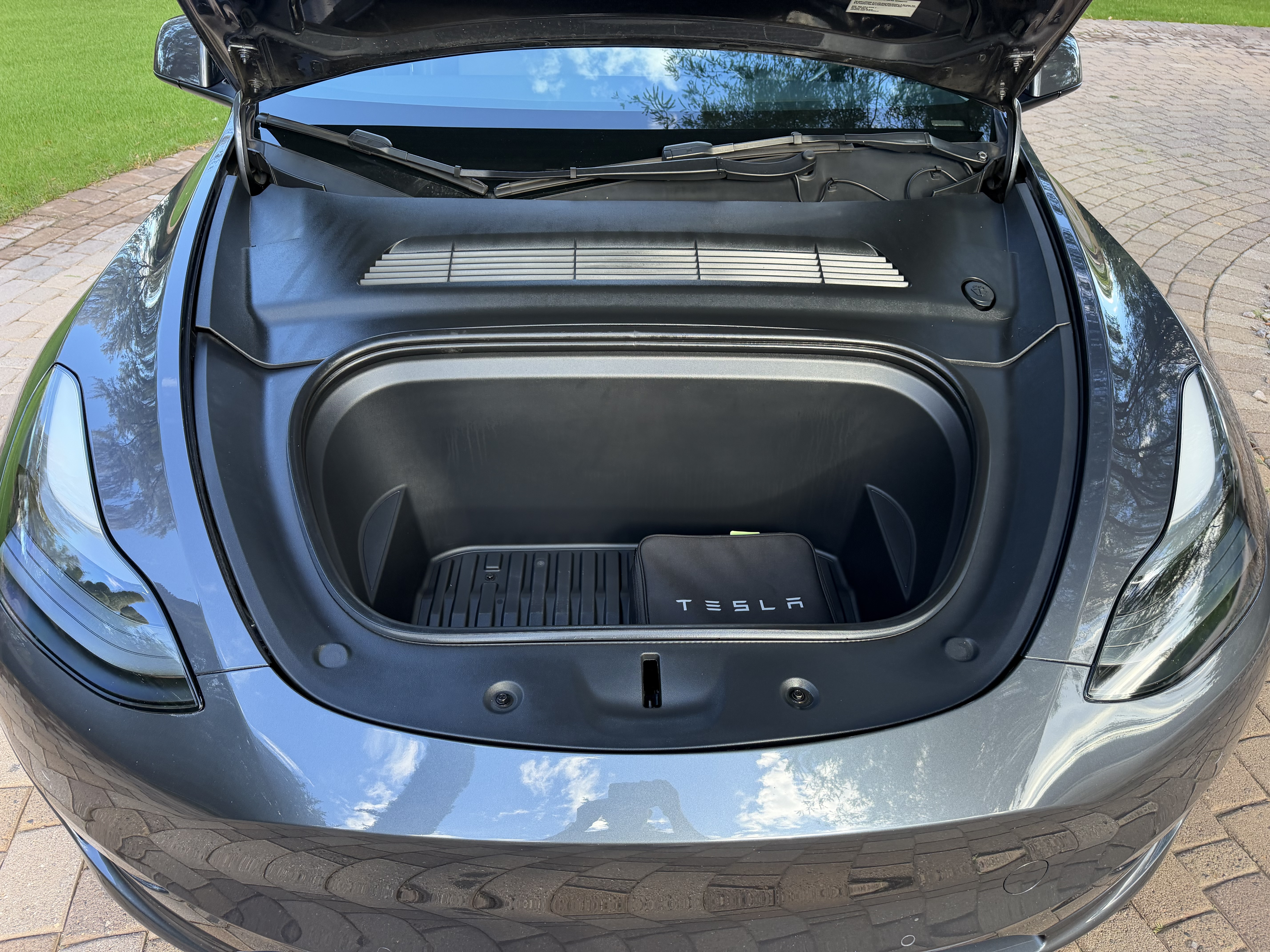 Used 2022 Tesla Model Y Performance AWD/4WD image 12