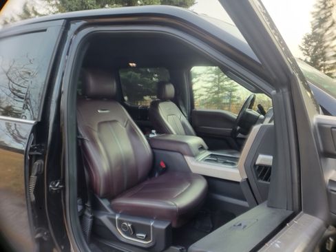 Used 2017 Ford F350 Platinum w/ Platinum Ultimate Package image 9