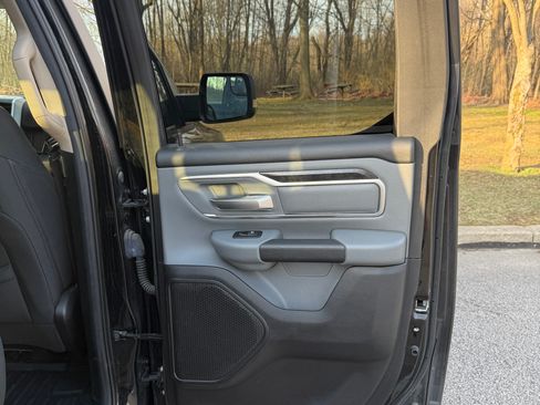 Used 2019 RAM 1500 Big Horn image 16