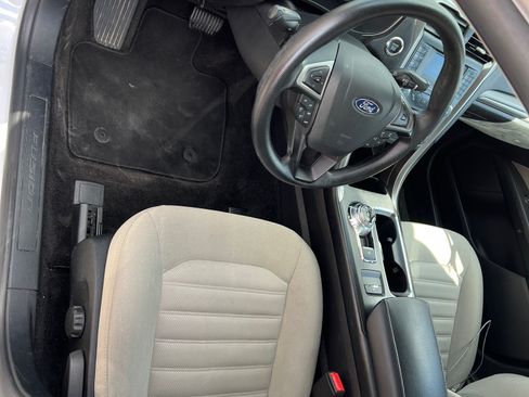 Used 2018 Ford Fusion S image 16